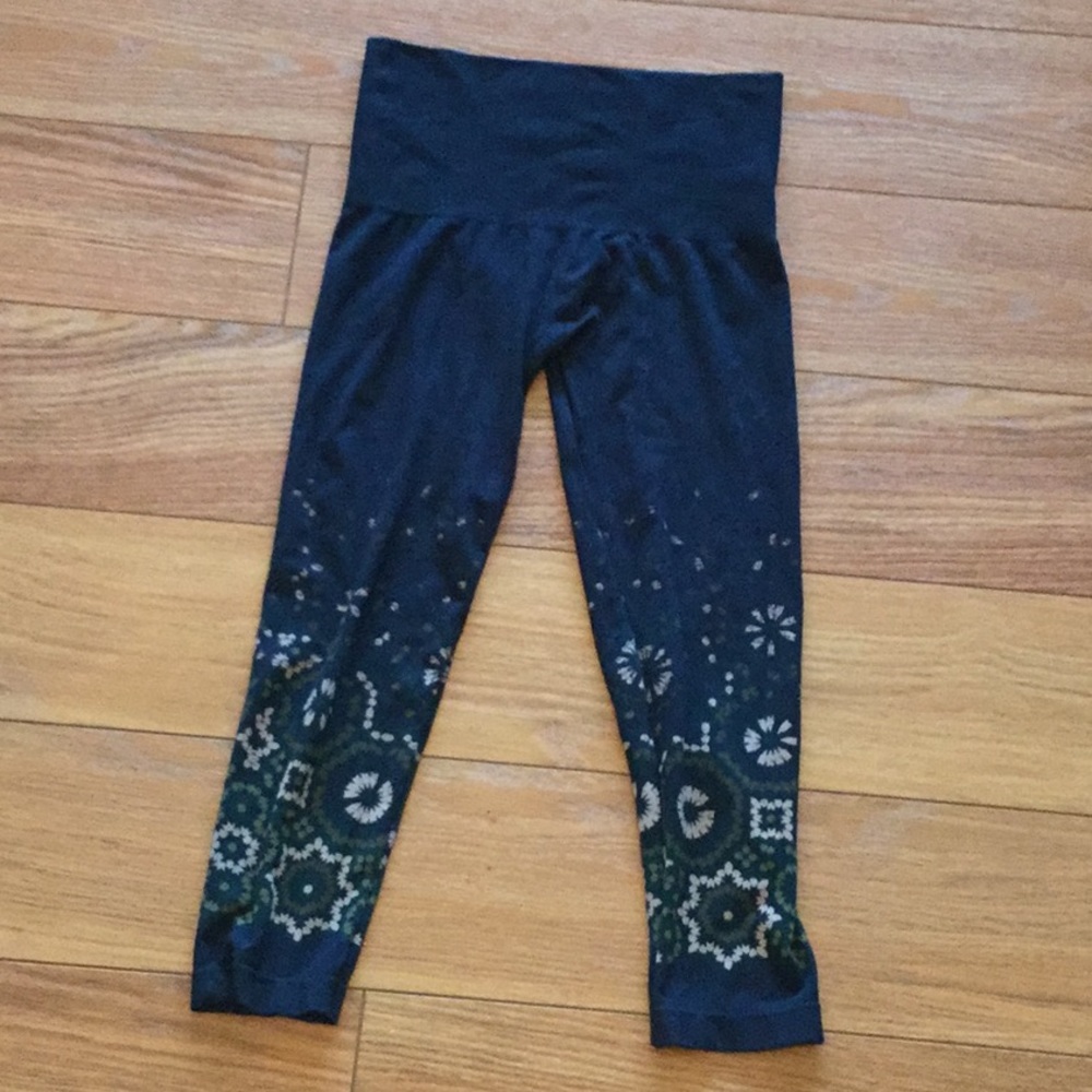 M. Rena women’s one size Capris